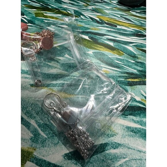 2 piece Retractable Badge Reel Lanyard - Picture 4 of 8